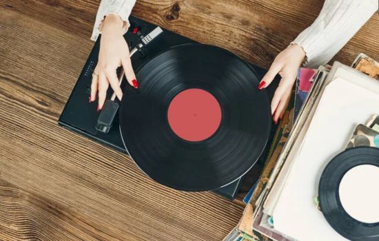 Música dos 70, 80, 90: La Aplicación Ideal para Escuchar Música Retro
